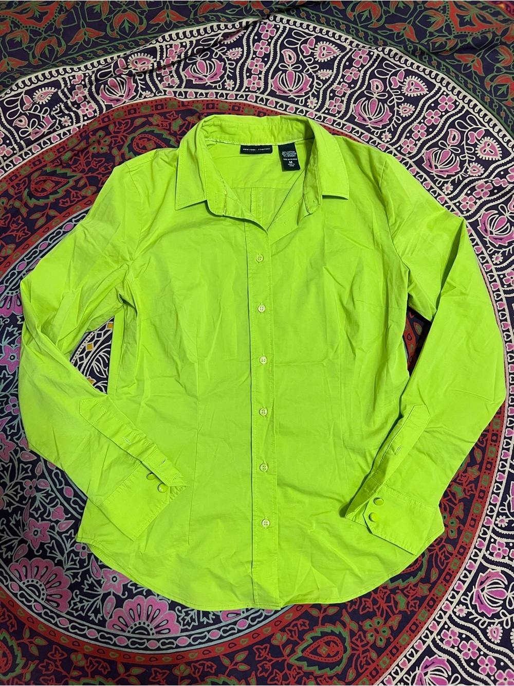 New York & Company Stretch Women’s Medium Lime Green Button Down